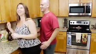 Coming home for Chrismas turns into pulverize betwixt stepmother and son-in-law hot bbw