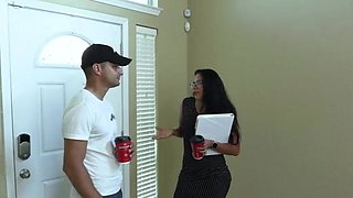SOLD! Hawt realtor fucks her client and makes him jism two times