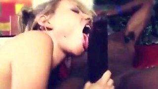 Love or Hurt - Compilation A compilation of Sexy chicks who Love Large Weenies so much that it from time to time hurts.