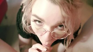 Eye Contact Blowjob in Glasses Babe POV